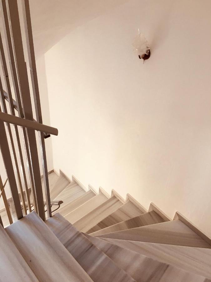 Irini Boutique Rooms!!! Химара Экстерьер фото